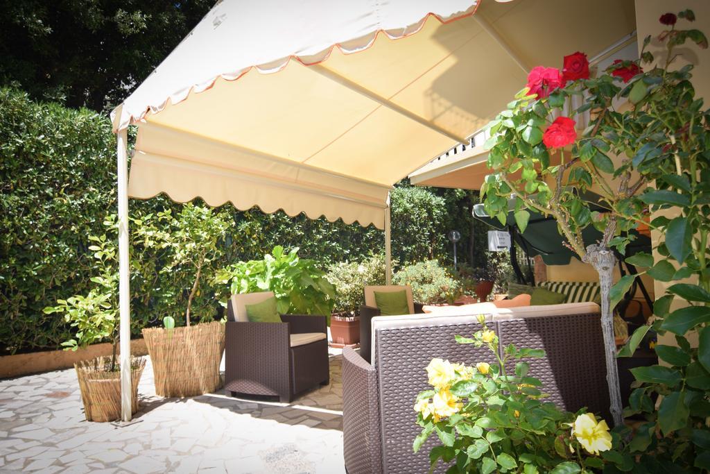 Hotel Villa Denia San Vincenzo Exterior foto