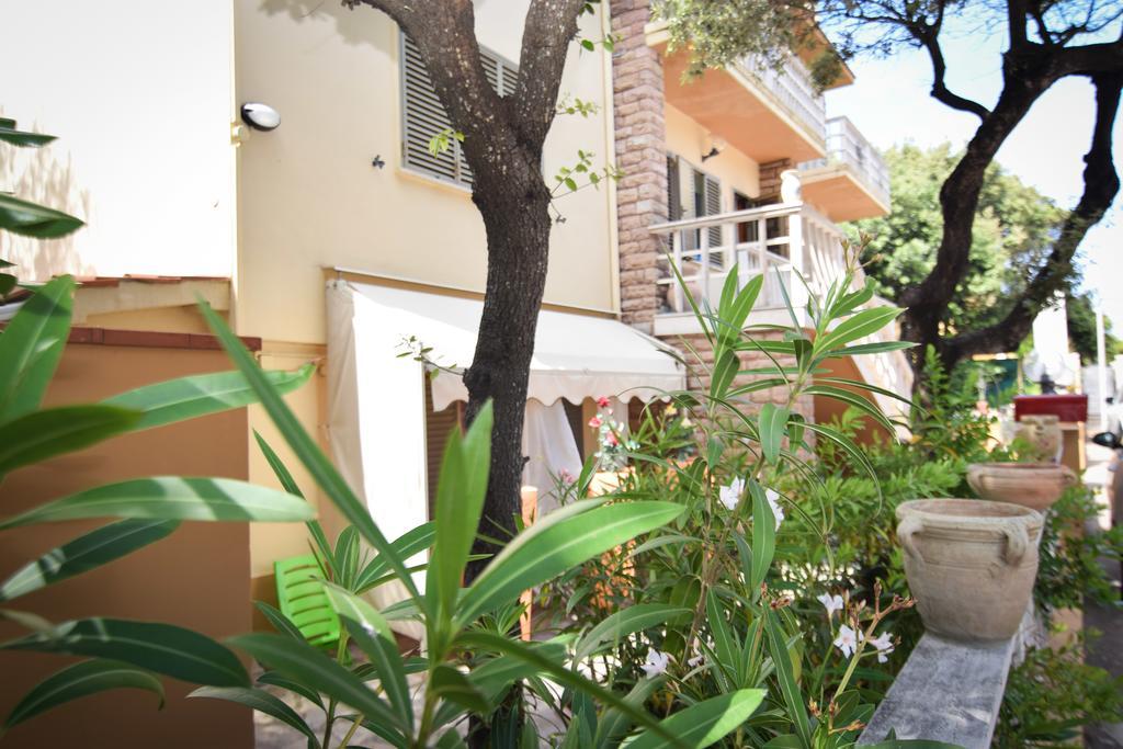 Hotel Villa Denia San Vincenzo Exterior foto