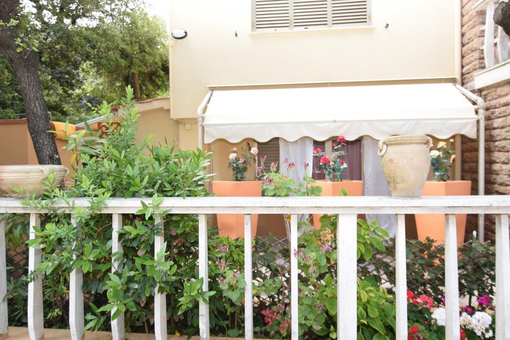 Hotel Villa Denia San Vincenzo Exterior foto